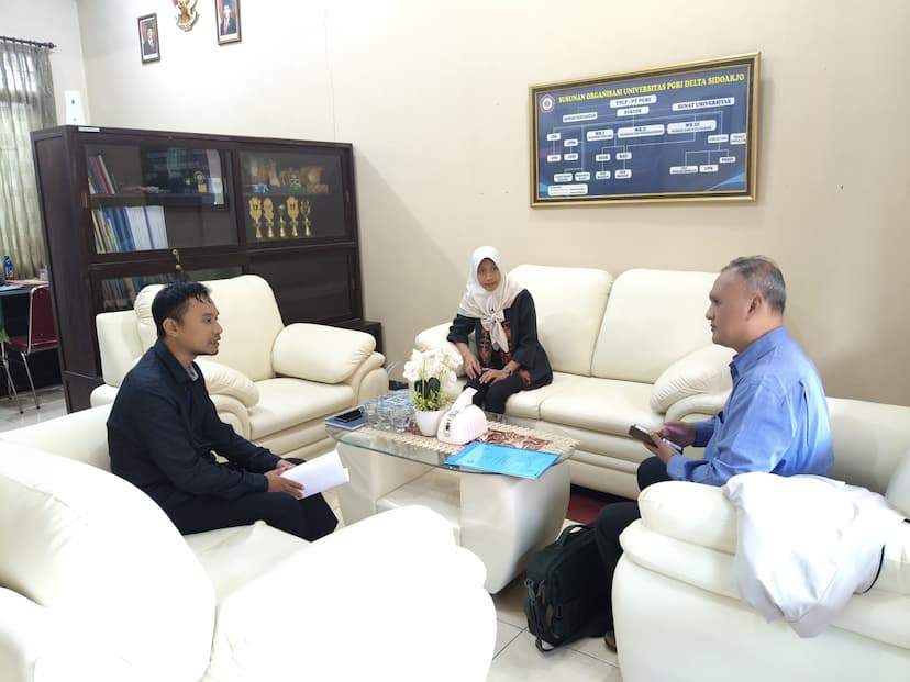 UNIPDA dan STIKOM PGRI Banyuwangi Sepakati Kerja Sama Strategis di Bidang Pendidikan dan Teknologi cover